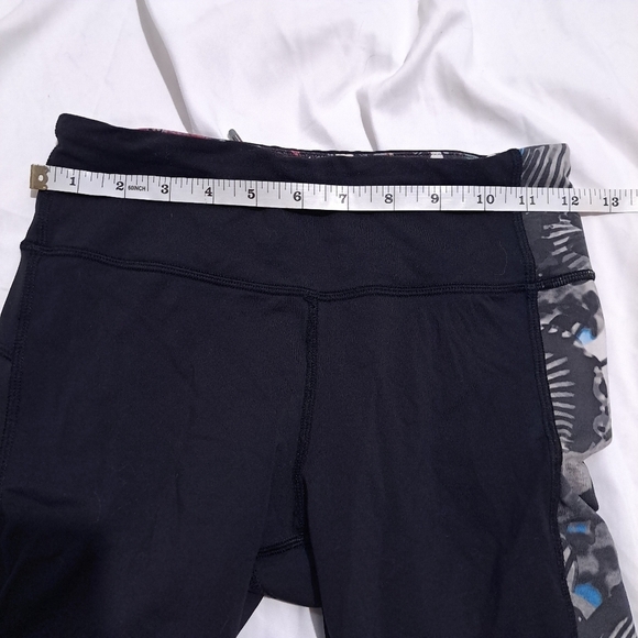 Lululemon | Black multicolored asymmetrical leggings with zippers - Picture 9 of 10